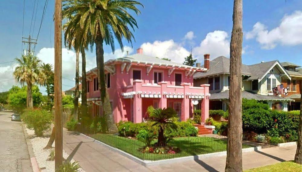 The Villa Bed And Breakfast Galveston Buitenkant foto